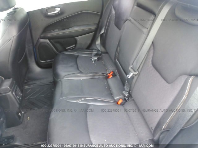 3C4NJCBB9JT134030 - 2018 JEEP COMPASS LATITUDE 蓝色 照片 8