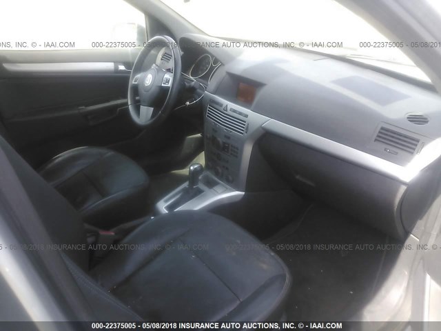 W08AT671485107010 - 2008 SATURN ASTRA XR SILVER photo 5