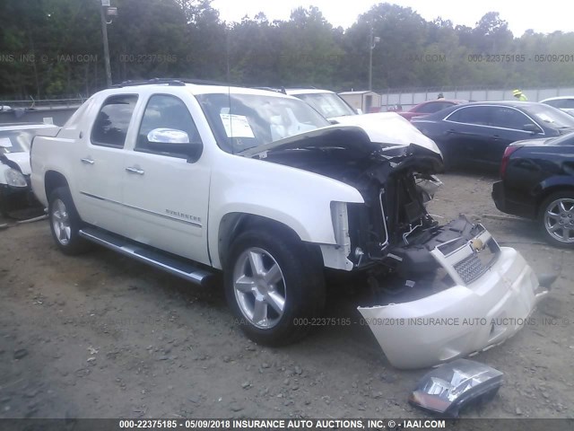 3GNMCGE07DG163098 - 2013 CHEVROLET AVALANCHE LTZ WHITE photo 1