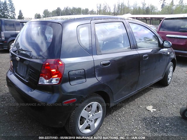KL1TD62615B310120 - 2005 CHEVROLET AVEO LS GRAY photo 4