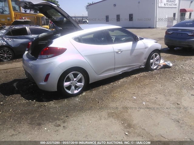 KMHTC6AD0EU183842 - 2014 HYUNDAI VELOSTER SILVER photo 4