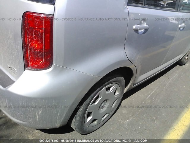 JTLKE50EX91066036 - 2009 TOYOTA SCION XB Silber Foto 6