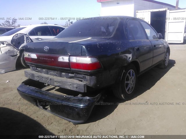 1NXBB02E3TZ437396 - 1996 TOYOTA COROLLA DX GREEN photo 4