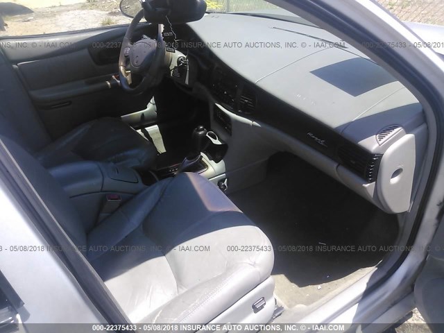 2G4WB55K1Y1200957 - 2000 BUICK REGAL LS 银色 照片 5