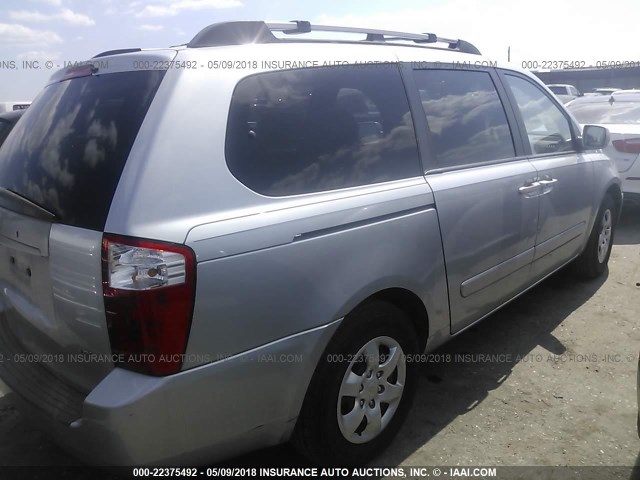 KNDMB233666028534 - 2006 KIA SEDONA EX/LX SILVER photo 4