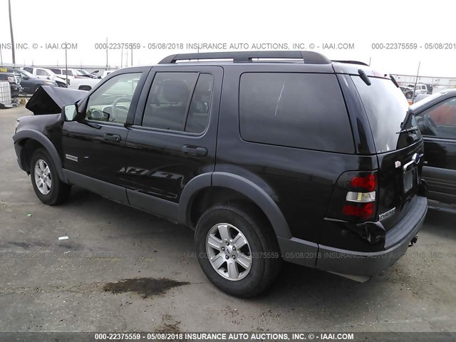 1FMEU63E86UB70298 - 2006 FORD EXPLORER XLT BLACK photo 3