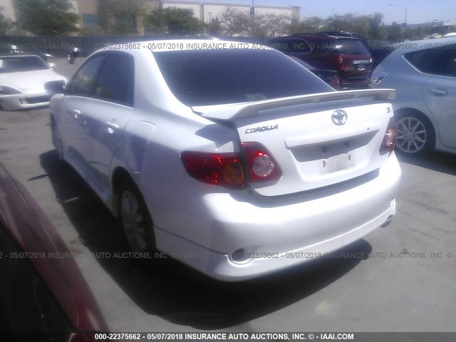 1NXBU4EE8AZ363001 - 2010 TOYOTA COROLLA S/LE/XLE WHITE photo 3