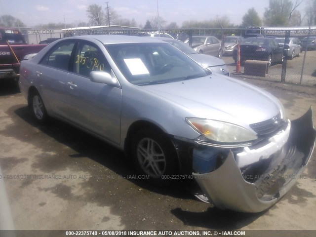 4T1BE32K03U661465 - 2003 TOYOTA CAMRY LE/XLE/SE SILVER photo 1