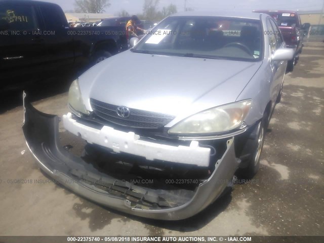4T1BE32K03U661465 - 2003 TOYOTA CAMRY LE/XLE/SE SILVER photo 6
