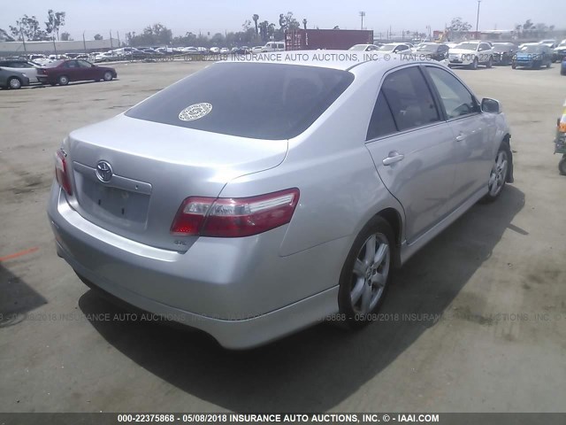 4T1BE46K49U405113 - 2009 TOYOTA CAMRY SE/LE/XLE SILVER photo 4