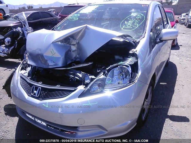 JHMGE8H38DC072208 - 2013 HONDA FIT SILVER photo 6