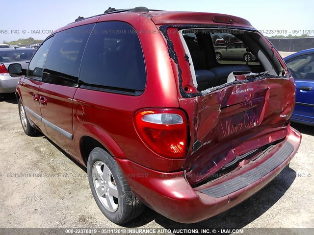 1D4GP45R35B116459 - 2005 DODGE CARAVAN SXT RED photo 3