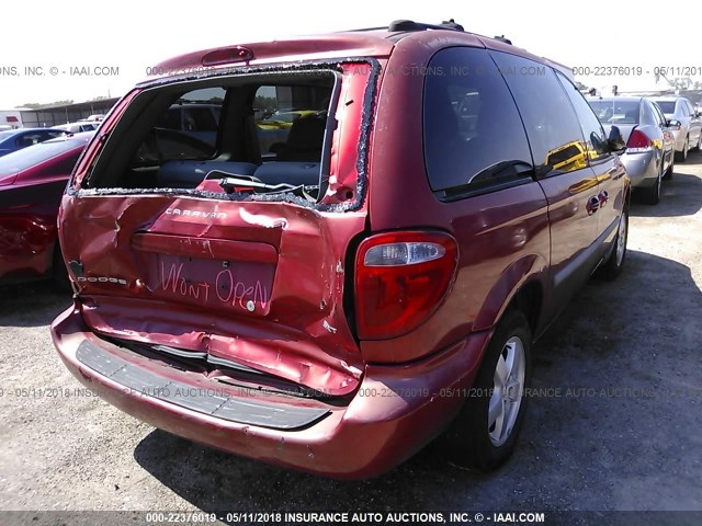 1D4GP45R35B116459 - 2005 DODGE CARAVAN SXT RED photo 4