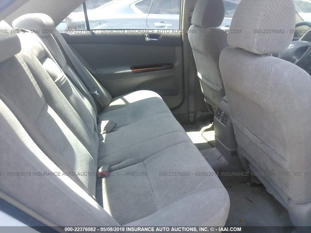 4T1BE32K42U049476 - 2002 TOYOTA CAMRY LE/XLE/SE თეთრი ფოტო 8