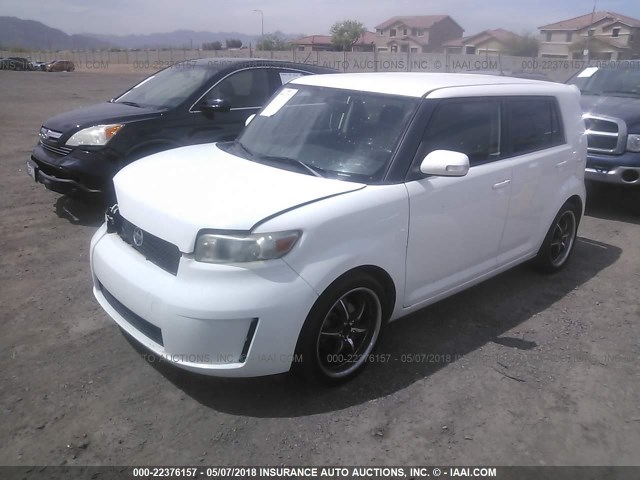 JTLKE50E281052887 - 2008 TOYOTA SCION XB WHITE photo 2
