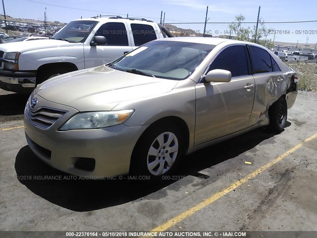 4T1BF3EK6BU694171 - 2011 TOYOTA CAMRY SE/LE/XLE ოქროსფერი ფოტო 2