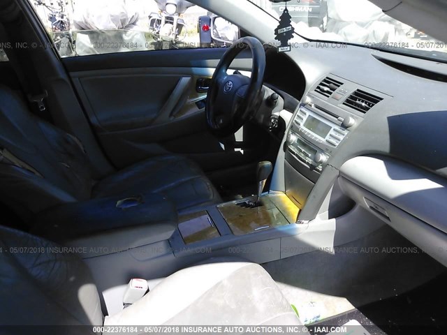 JTNBK46K073028548 - 2007 TOYOTA CAMRY NEW GENERAT LE/XLE/SE SILVER photo 5