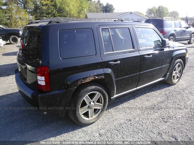 1J8FF28W28D581253 - 2008 JEEP PATRIOT SPORT BLACK photo 4