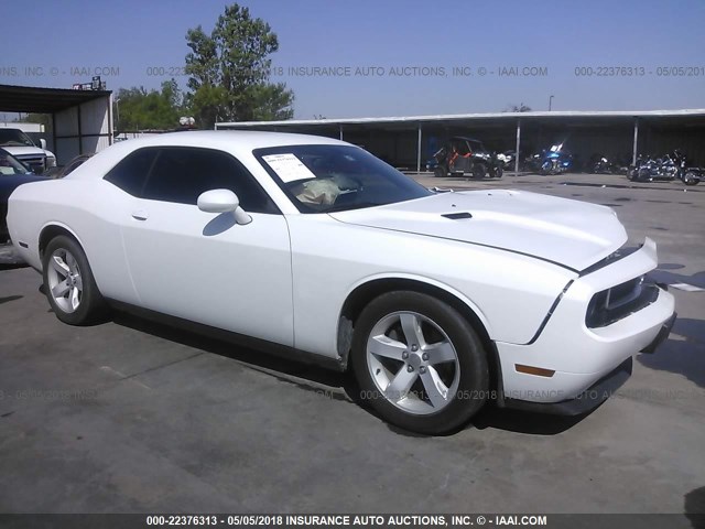 2C3CDYAG9EH294534 - 2014 DODGE CHALLENGER SXT WHITE photo 1