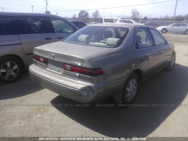 JT2BF22K4X0170835 - 1999 TOYOTA CAMRY LE/XLE Ոսկեգույն լուսանկար 4