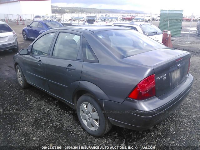 1FAFP34N77W290215 - 2007 FORD FOCUS ZX4/S/SE/SES GRAY photo 3