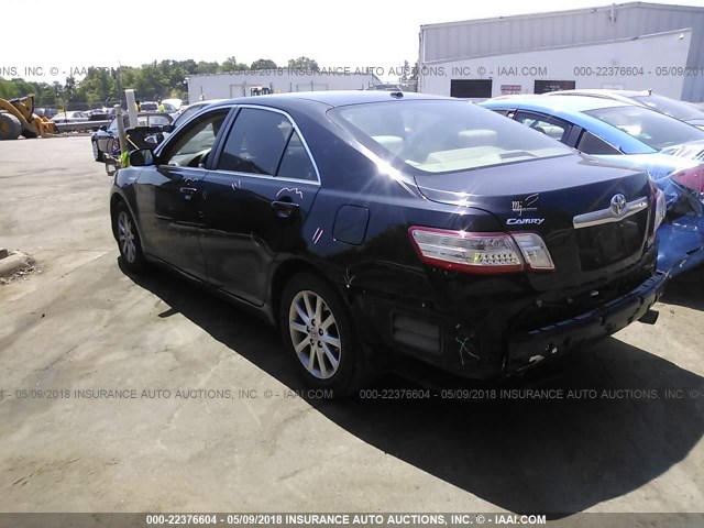 4T1BB3EK0AU114259 - 2010 TOYOTA CAMRY HYBRID BLACK photo 3