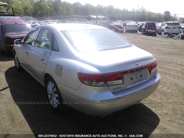 KMHFC46F88A289019 - 2008 HYUNDAI AZERA SE/LIMITED SILVER photo 3