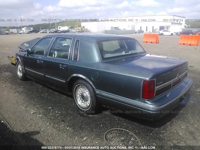 1LNLM81W3TY680965 - 1996 LINCOLN TOWN CAR EXECUTIVE GREEN photo 3