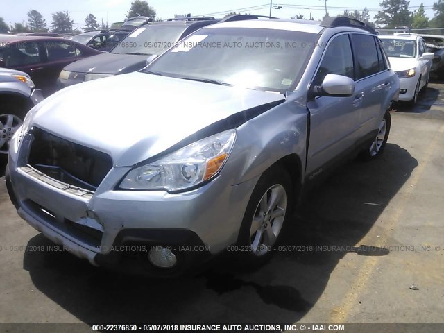 4S4BRBKC2D3320244 - 2013 SUBARU OUTBACK 2.5I LIMITED SILVER photo 2