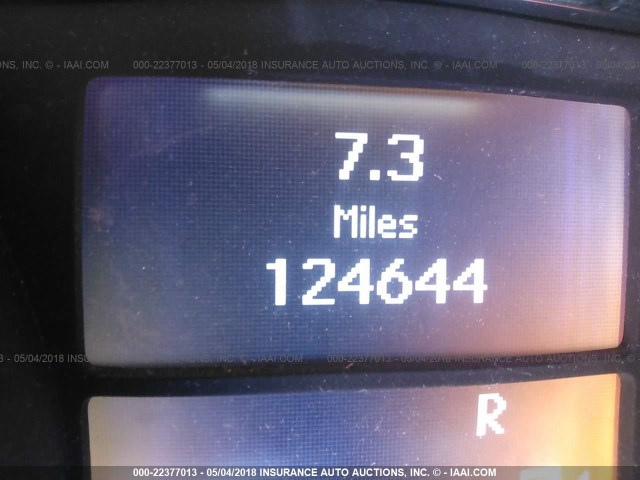 4JGBB8GB1AA557211 - 2010 MERCEDES-BENZ ML 350 4MATIC GRAY photo 7