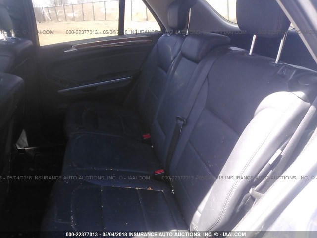4JGBB8GB1AA557211 - 2010 MERCEDES-BENZ ML 350 4MATIC GRAY photo 8