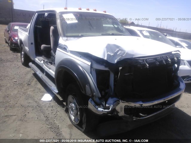 1FT7W2B69BED00930 - 2011 FORD F250 SUPER DUTY WHITE photo 6