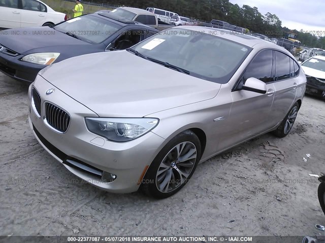 WBASN4C58AC208133 - 2010 BMW 550 GT Champagne photo 2