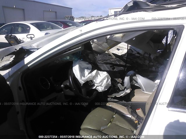 1N4AA5AP0CC825717 - 2012 NISSAN MAXIMA S/SV WHITE photo 5