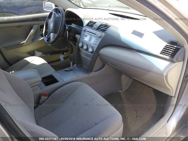 4T1BK46K87U052834 - 2007 TOYOTA CAMRY NEW GENERAT LE/XLE/SE GOLD photo 5