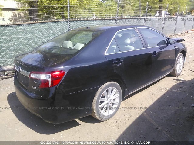 4T1BD1FK9DU066889 - 2013 TOYOTA CAMRY HYBRID/LE/XLE 黑色 照片 4