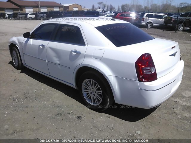 2C3CA1CV7AH329593 - 2010 CHRYSLER 300 TOURING WHITE photo 3