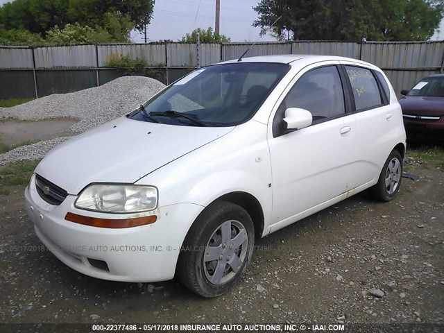 KL1TD66698B247931 - 2008 CHEVROLET AVEO LS WHITE photo 2