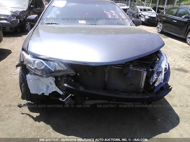 4T1BF1FK8EU794912 - 2014 TOYOTA CAMRY L/SE/LE/XLE 灰色 照片 6