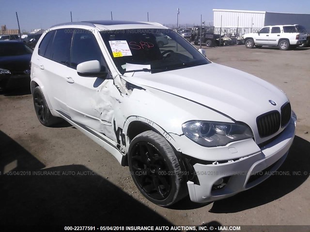 5UXZV8C57DL426527 - 2013 BMW X5 XDRIVE50I Blanc photo 1