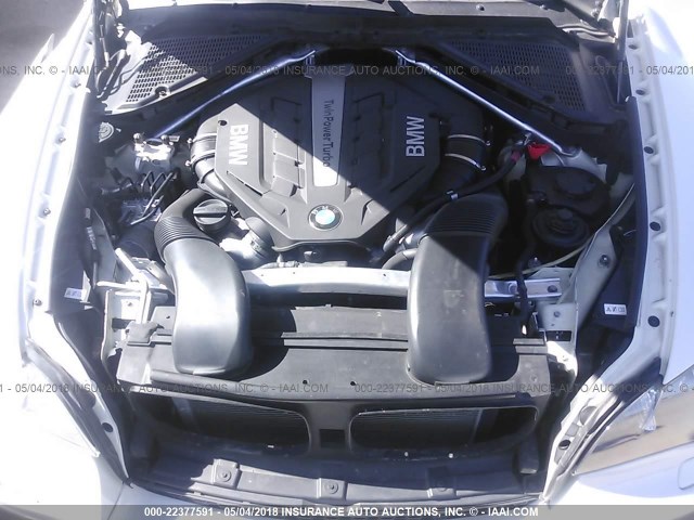 5UXZV8C57DL426527 - 2013 BMW X5 XDRIVE50I Blanc photo 10