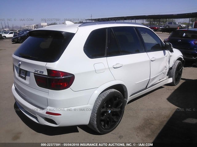 5UXZV8C57DL426527 - 2013 BMW X5 XDRIVE50I WHITE photo 4