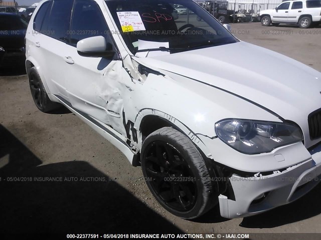 5UXZV8C57DL426527 - 2013 BMW X5 XDRIVE50I WHITE photo 6