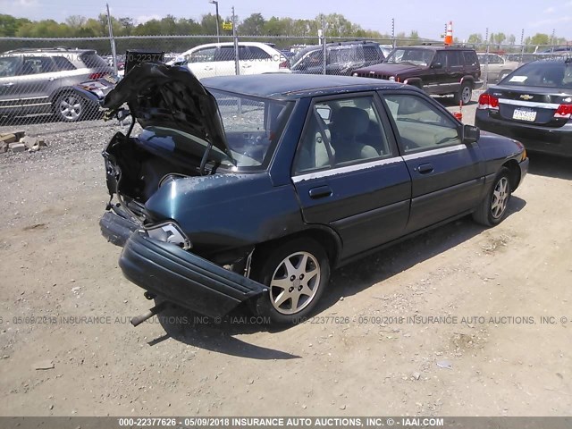 3FASP13J6SR139685 - 1995 FORD ESCORT LX/SPORT TURQUOISE photo 4