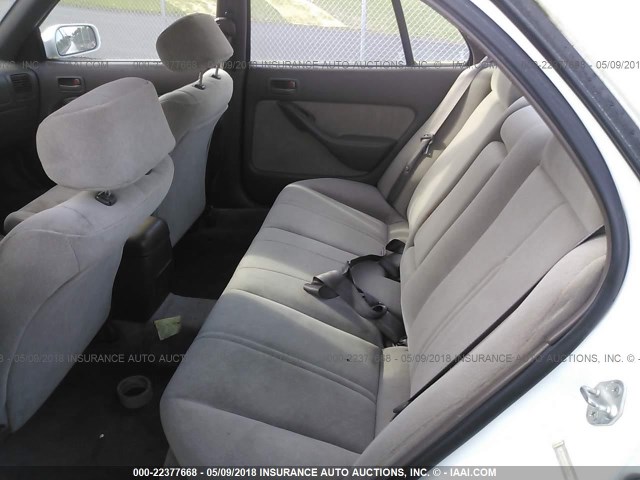 4T1BG12K9TU669725 - 1996 TOYOTA CAMRY DX/LE/XLE თეთრი ფოტო 8