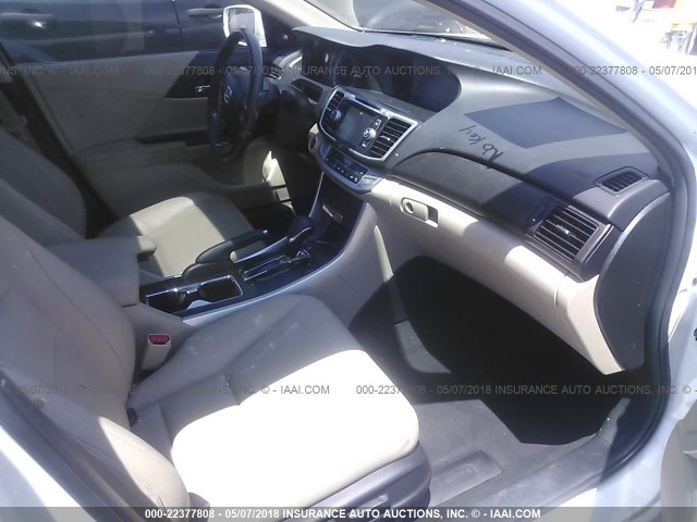 1HGCR3F85EA024329 - 2014 HONDA ACCORD EXL WHITE photo 5