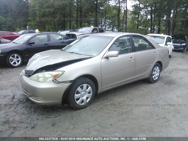 4T1BE32K93U243583 - 2003 TOYOTA CAMRY LE/XLE/SE GOLD photo 2