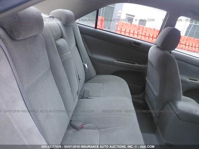 4T1BE32K93U243583 - 2003 TOYOTA CAMRY LE/XLE/SE GOLD photo 8