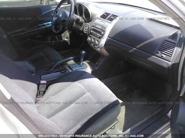 1N4BL11D64C101965 - 2004 NISSAN ALTIMA SE SILVER photo 5