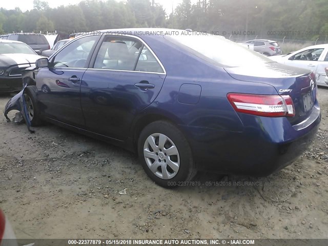 4T1BF3EK9BU648799 - 2011 TOYOTA CAMRY SE/LE/XLE BLUE photo 3